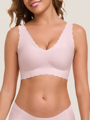 Seamless Wave Trimmed Deep V-Neck Bralette - Smart Size